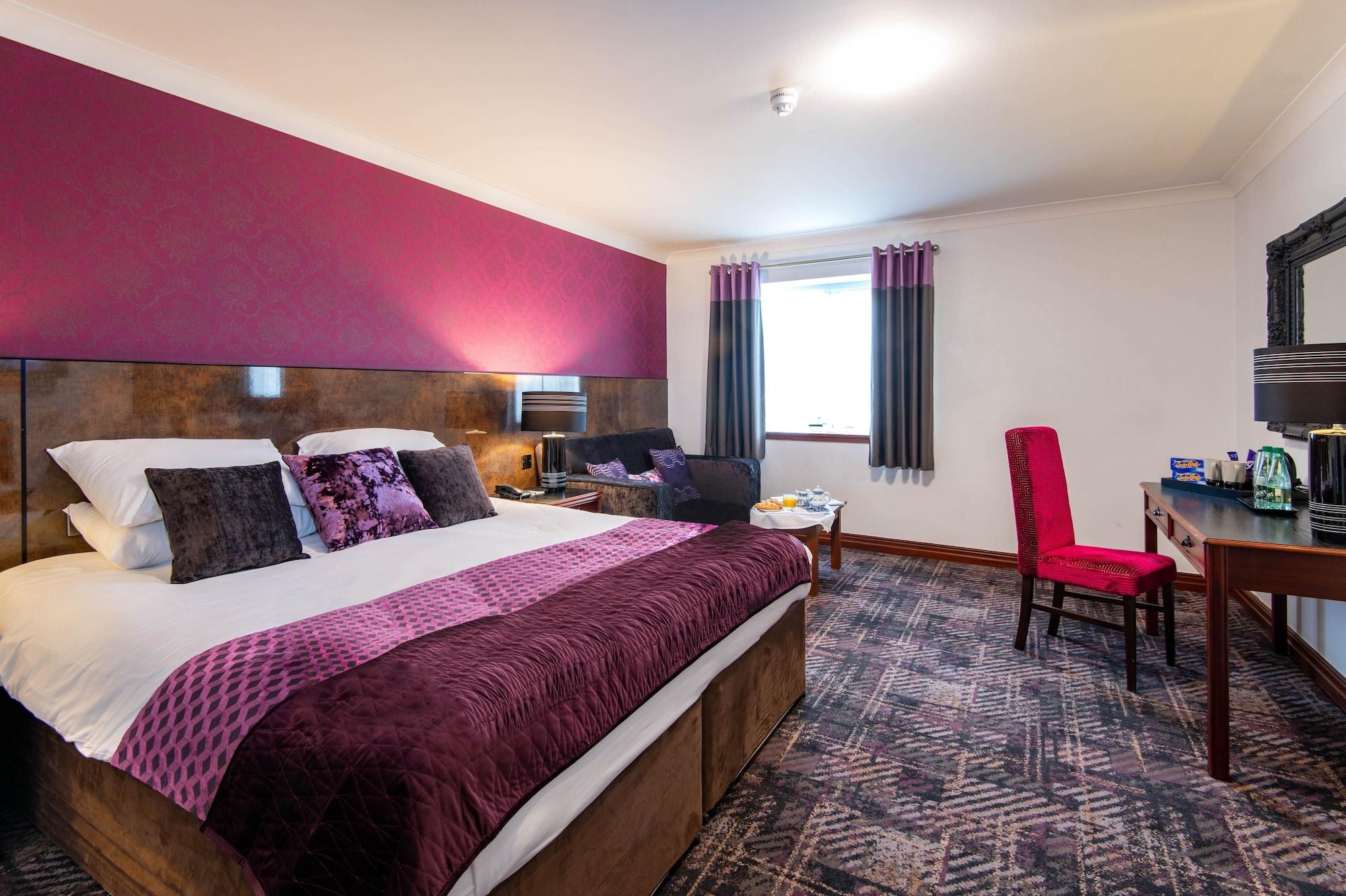 The Victoria Hotel Manchester By Compass Hospitality Олдем Екстер'єр фото