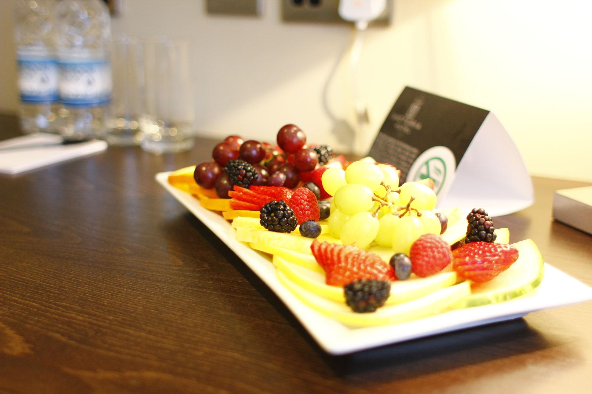 The Victoria Hotel Manchester By Compass Hospitality Олдем Екстер'єр фото