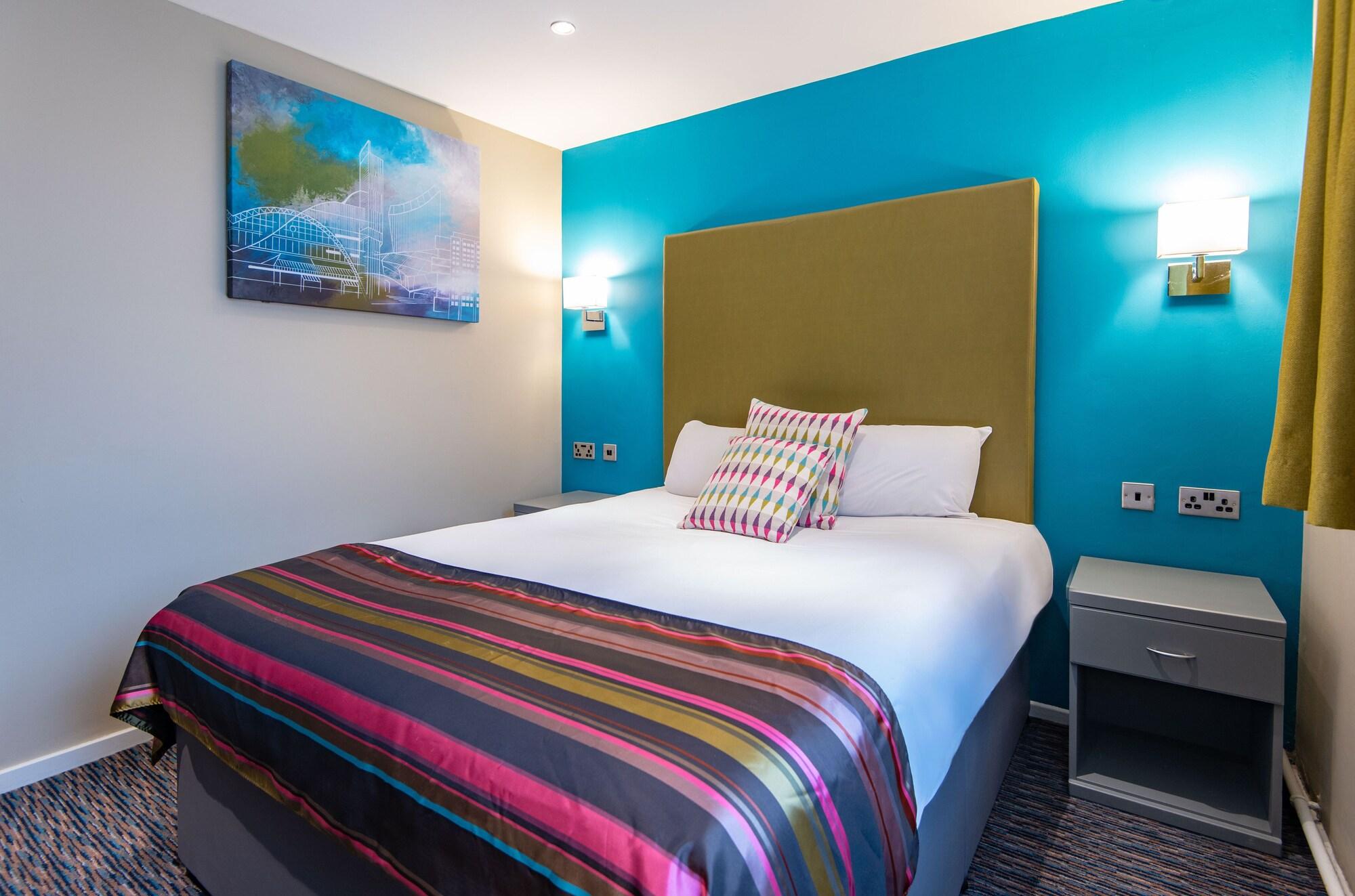The Victoria Hotel Manchester By Compass Hospitality Олдем Екстер'єр фото